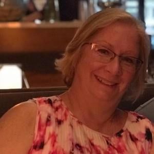 Meet your Posher, Paula